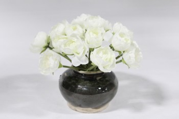 Plant, Fake, REALISTIC SILK WHITE FLOWERS, PERMANENT FLORAL ARRANGEMENT IN 3.5" POTTERY VASE, TOTAL HT APPROX 7-8", SILK, WHITE