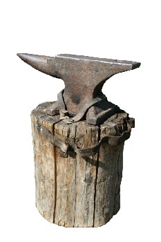 Tool, Anvil, STRAPPED DOWN ANTIQUE REAL ANVIL ON LOG STUMP W/LEATHER TOOL STRAPS & LARGE NAILS, RUSTIC, BLACKSMITH, WOOD, BROWN