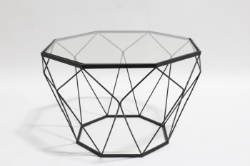 Table, Side, BLACK WIRE FRAME W/FACETED GEOMETRIC SHAPE, GLASS TOP , METAL, BLACK