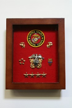 Wall Dec, Shadow Box, CLEARABLE, MEDALS ON RED BACKING, HINGED LID, INSIGNIA DISPLAY, WOOD, BROWN