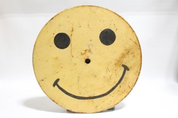 Table Top, Miscellaneous, HAND PAINTED FOLK ART SMILEY FACE TABLE TOP, HOLE FOR UMBRELLA, RUSTY, METAL, YELLOW