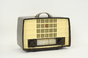 Audio, Radio, OLD STYLE, CREAM FRONT, SILVER HANDLE, PLASTIC, BROWN