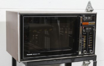 Appliance, Microwave, VINTAGE MICROWAVE OVEN W/DIAL CONTROLS & FLIP NUMBERS, METAL, BROWN