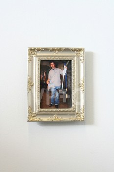 Art, Photo, CLEARABLE, MAN HOLDING DUST PANS & BROOM, SILVER TABLETOP FRAME, PLASTIC, MULTI-COLORED