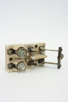 Hydro, Smalls, VINTAGE ELECTRICAL FUSE HOLDER FOR 2 (W/2 FUSES), COPPER KNIFE SWITCH/HINGE, PORCELAIN, OFFWHITE
