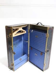 Trunk, Chest, STEAMER TRUNK, BLUE INTERIOR W/DRAWERS & HANGERS, TACK TRIM & BRASS HARDWARE - Measurements Are As Shown, METAL, BLUE